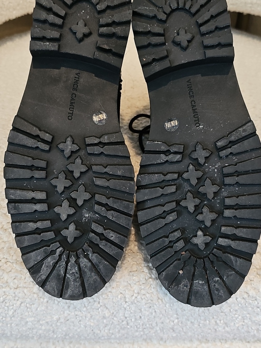 Vince Camuto Leasa Bootie - Picture 6 of 7